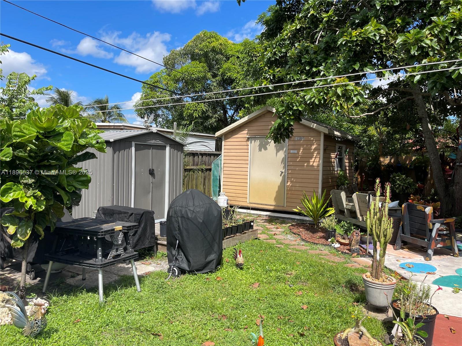 FAIRFAX BROLLIAR - Residential