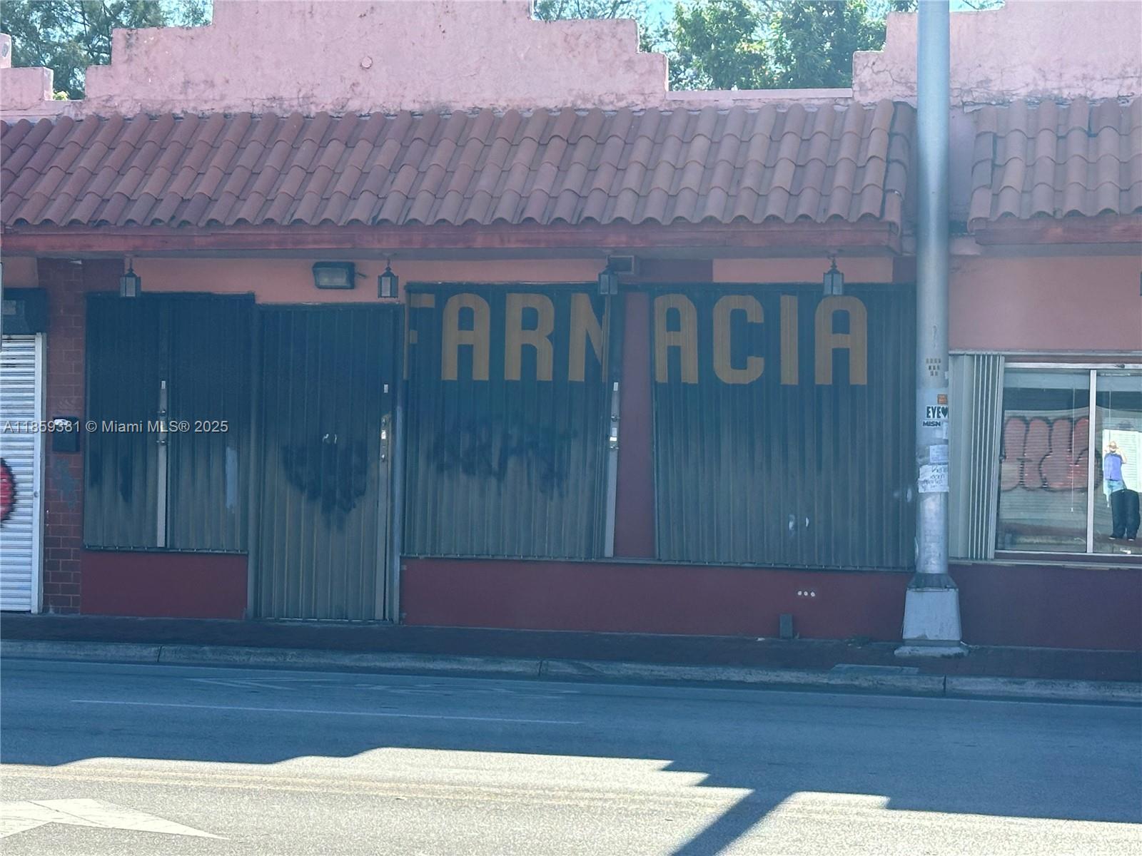900 sq ft Retail space located on 4th street near the heart of Little Havana. Ideal for almost any dry retail use.