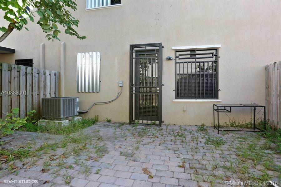 SILVER PALM EAST SEC THRE - Residential