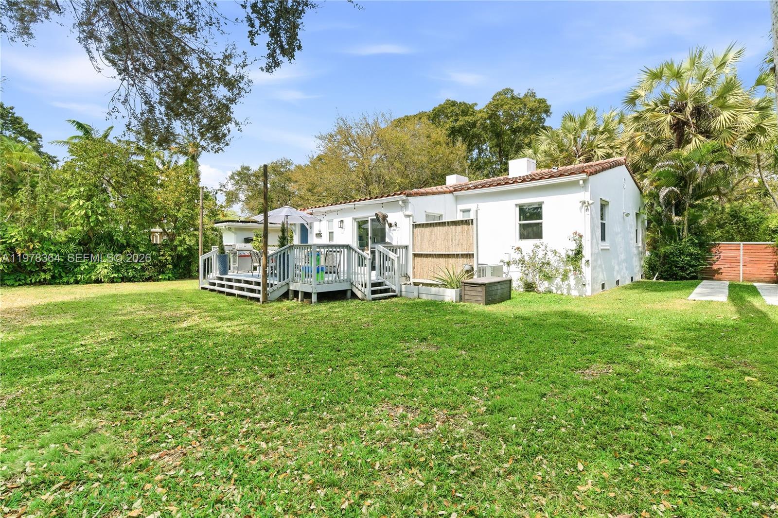 AMD PL GRIFFING BISCAYNE - Residential