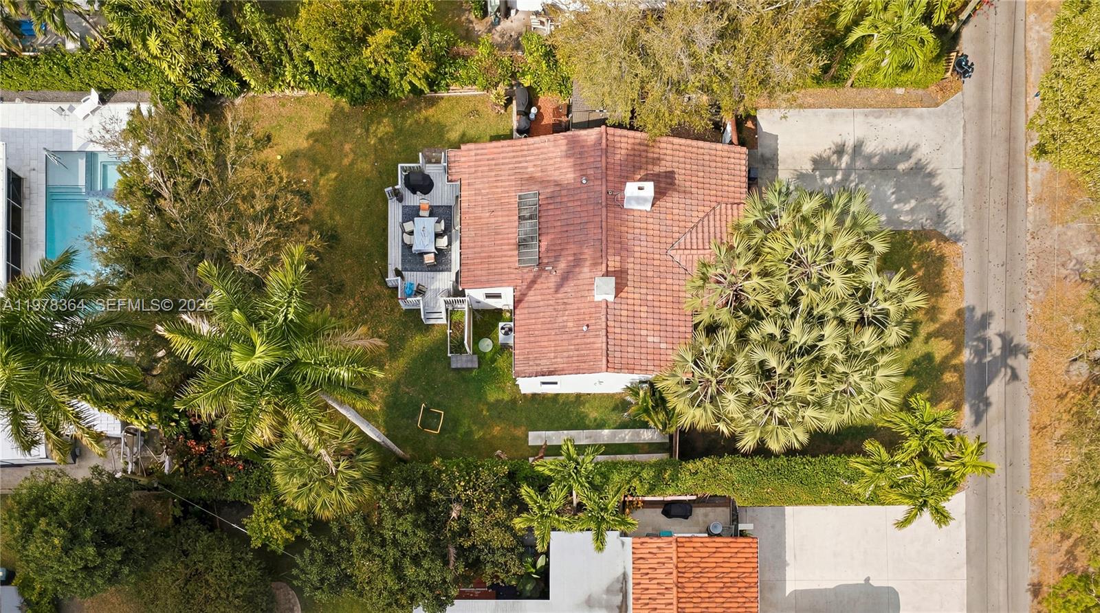 AMD PL GRIFFING BISCAYNE - Residential