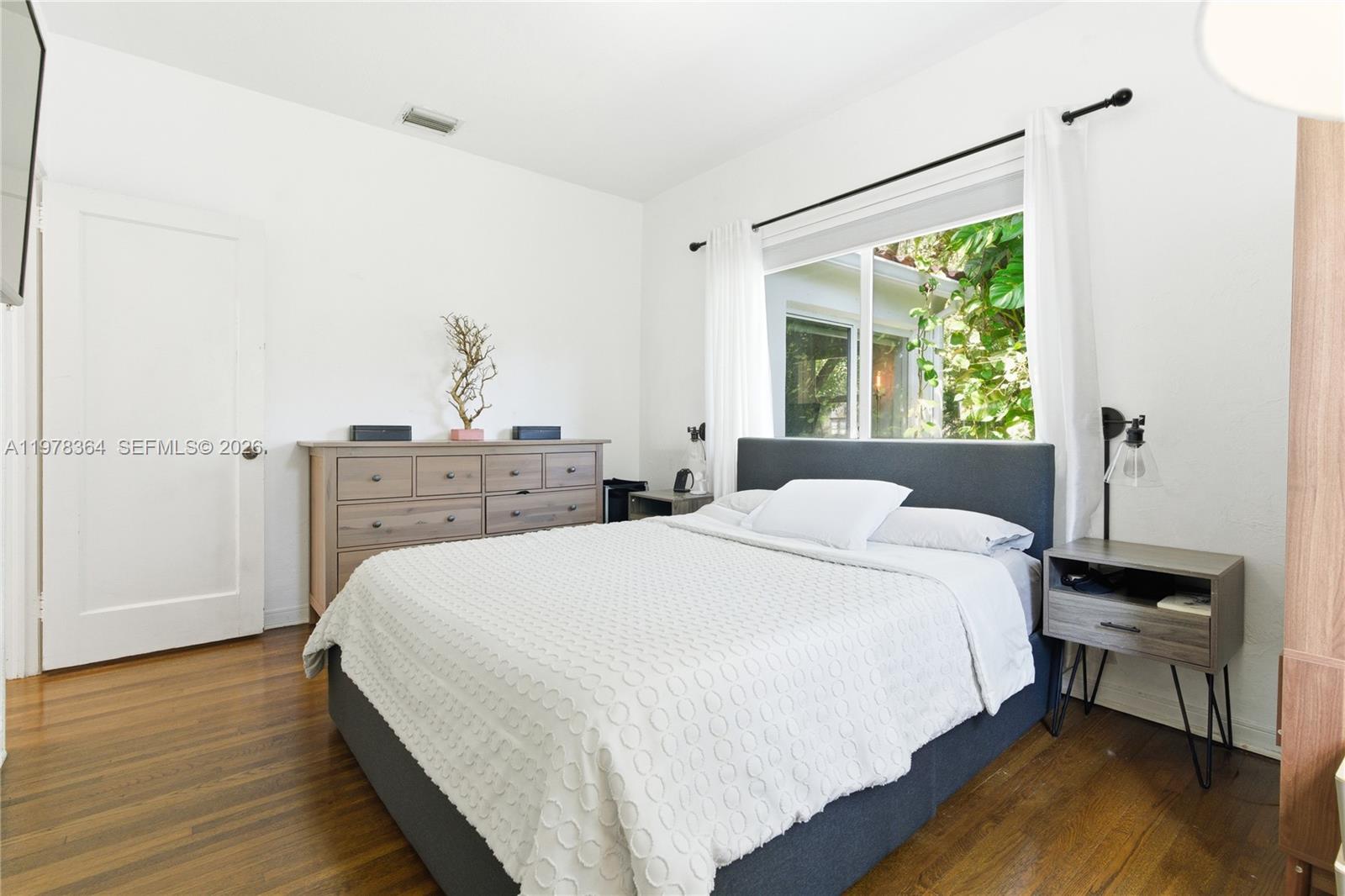 AMD PL GRIFFING BISCAYNE - Residential