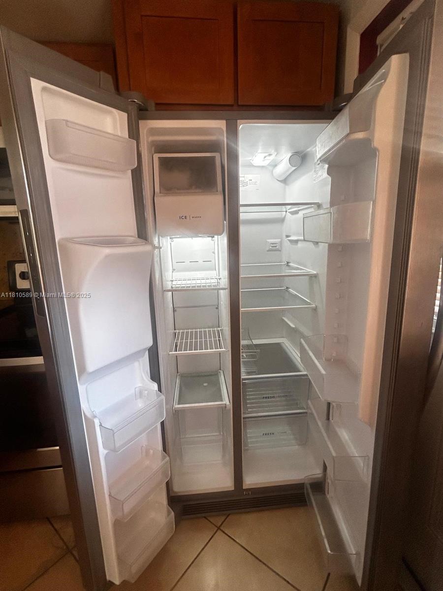 ROLLING GREEN CONDO C - Residential