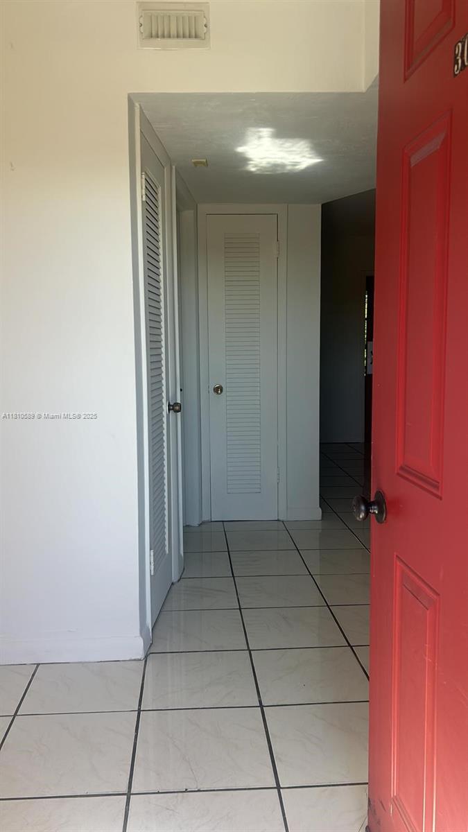 ROLLING GREEN CONDO C - Residential