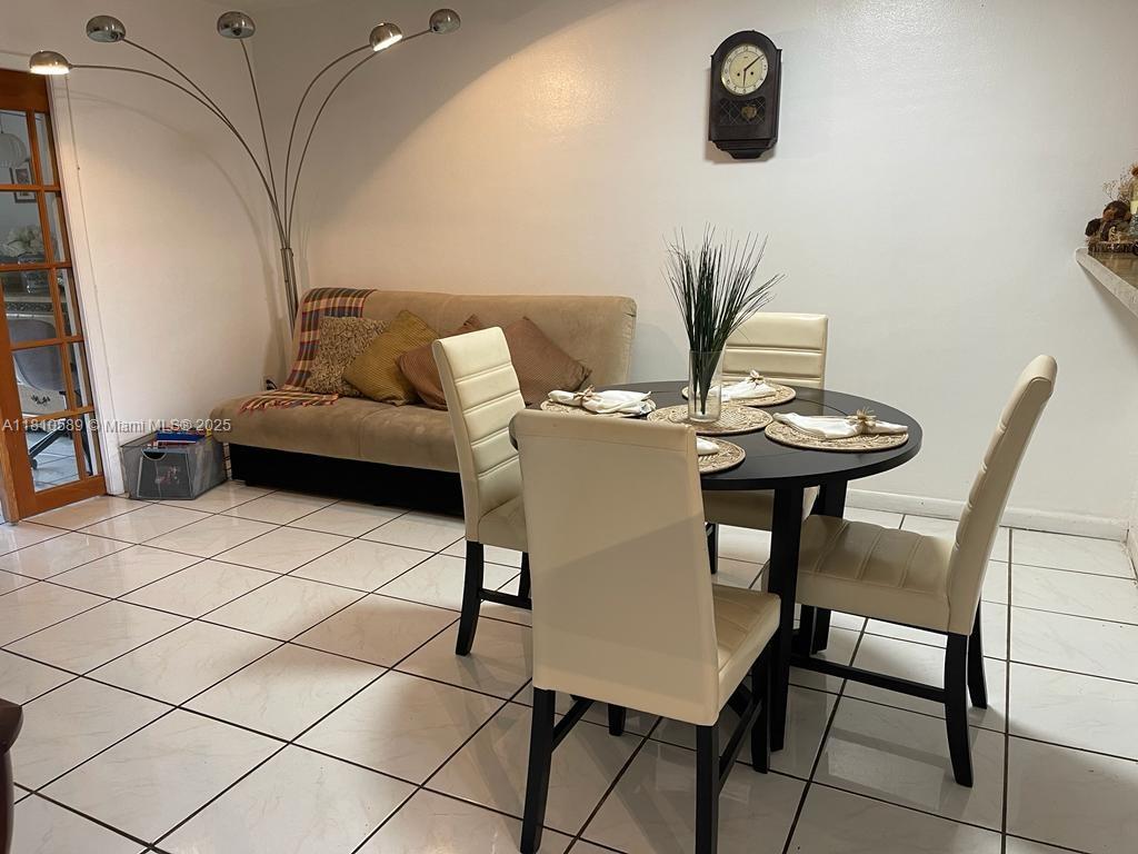 ROLLING GREEN CONDO C - Residential