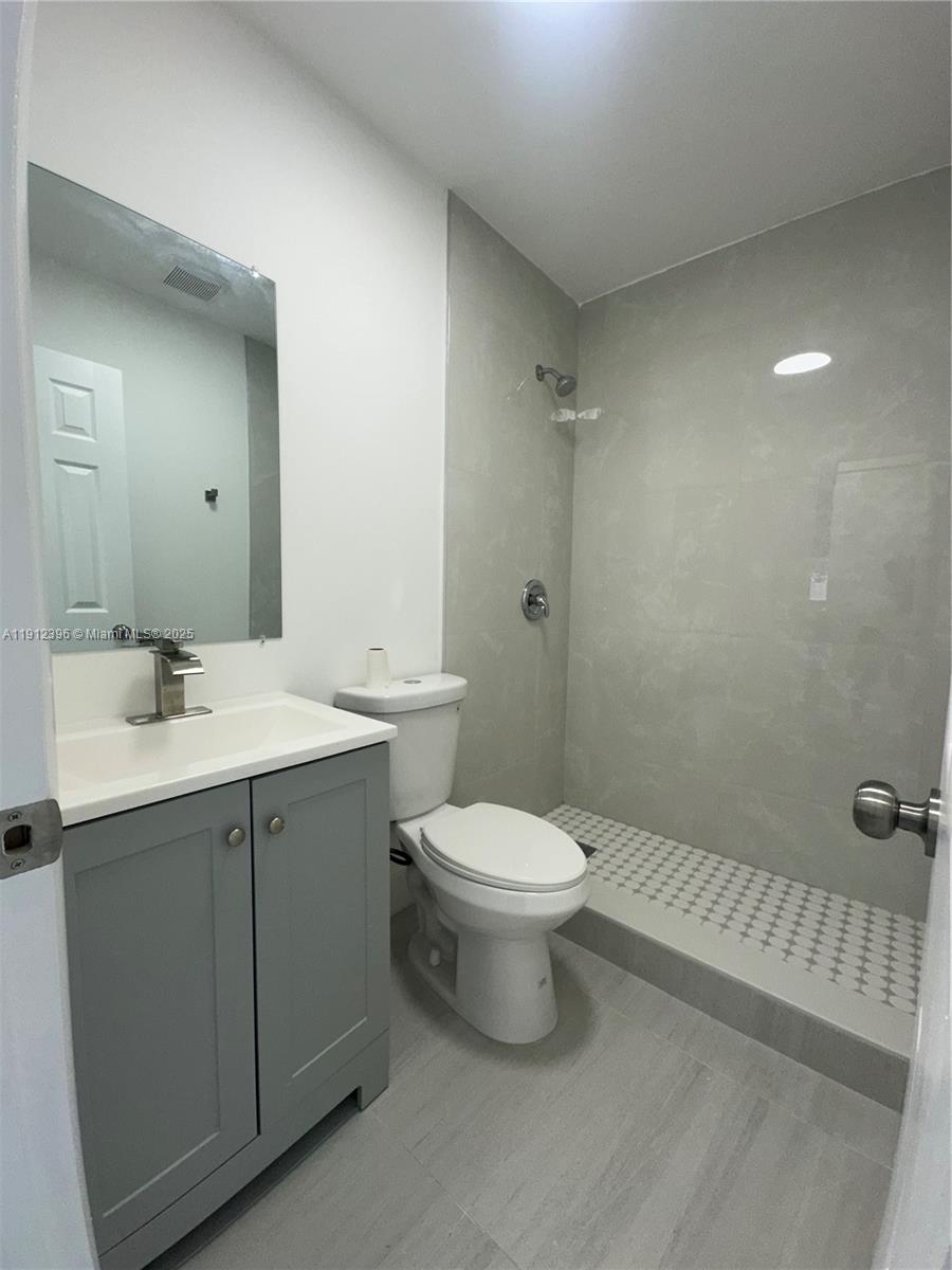 HI-PINE HOMESITES - Residential