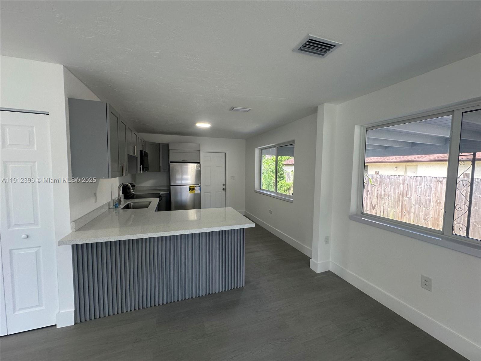 HI-PINE HOMESITES - Residential