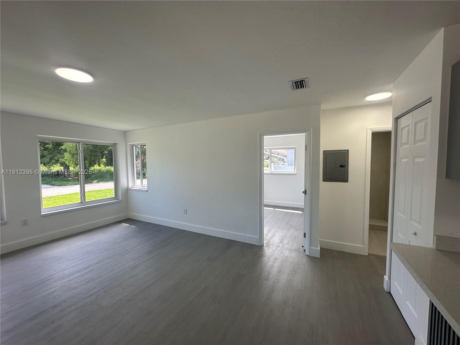 HI-PINE HOMESITES - Residential