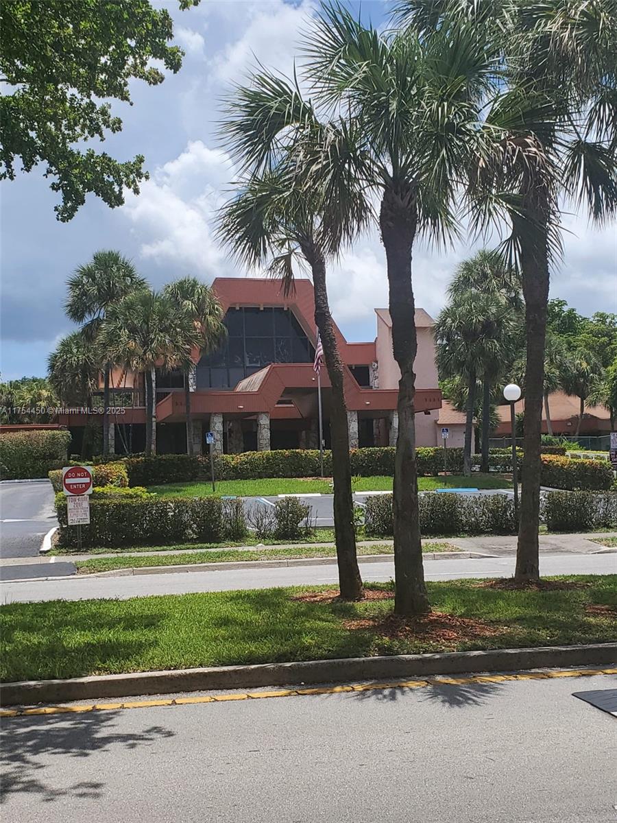Property for Sale at 3160 Holiday Springs Blvd 7-112, Margate, Broward County, Florida - Bedrooms: 2 
Bathrooms: 2  - $225,000