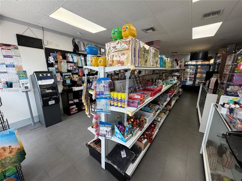 GROCERY STORE FOR SALE Miami FL 33155
