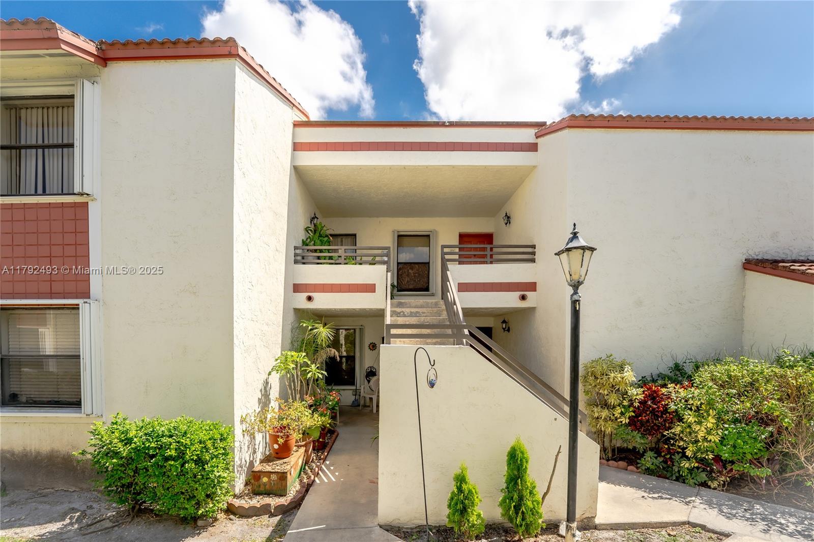 Property for Sale at 1100 N Hiatus Rd 1100, Pembroke Pines, Miami-Dade County, Florida - Bedrooms: 3 
Bathrooms: 2  - $335,000
