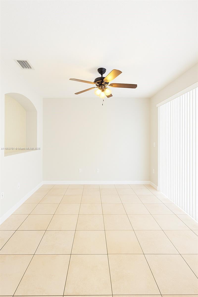 KEYS GARDEN - Residential Lease