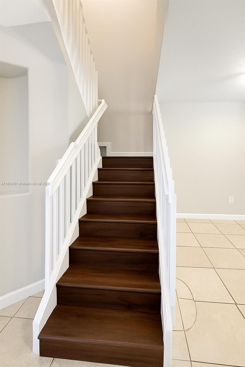 KEYS GARDEN - Residential Lease