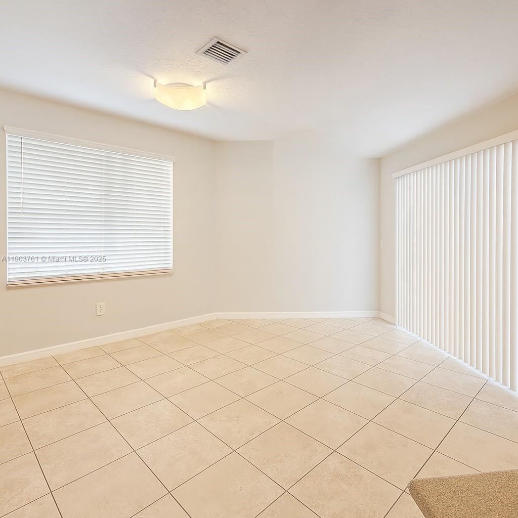 KEYS GARDEN - Residential Lease