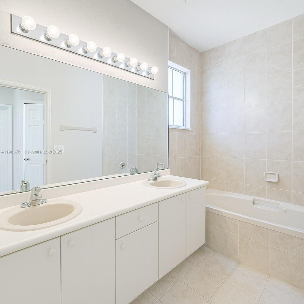 KEYS GARDEN - Residential Lease