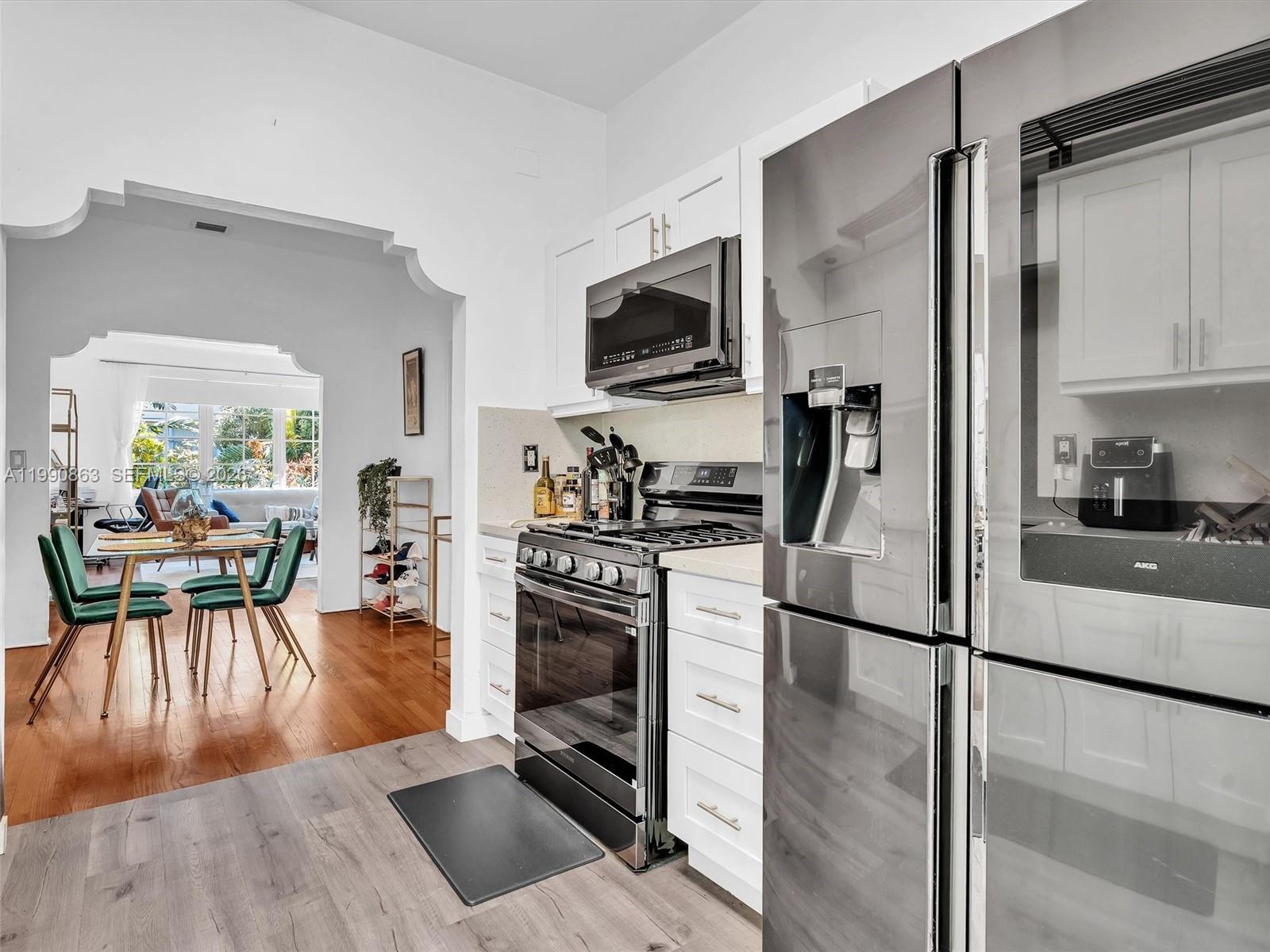 NINE TEN CONDO - Residential