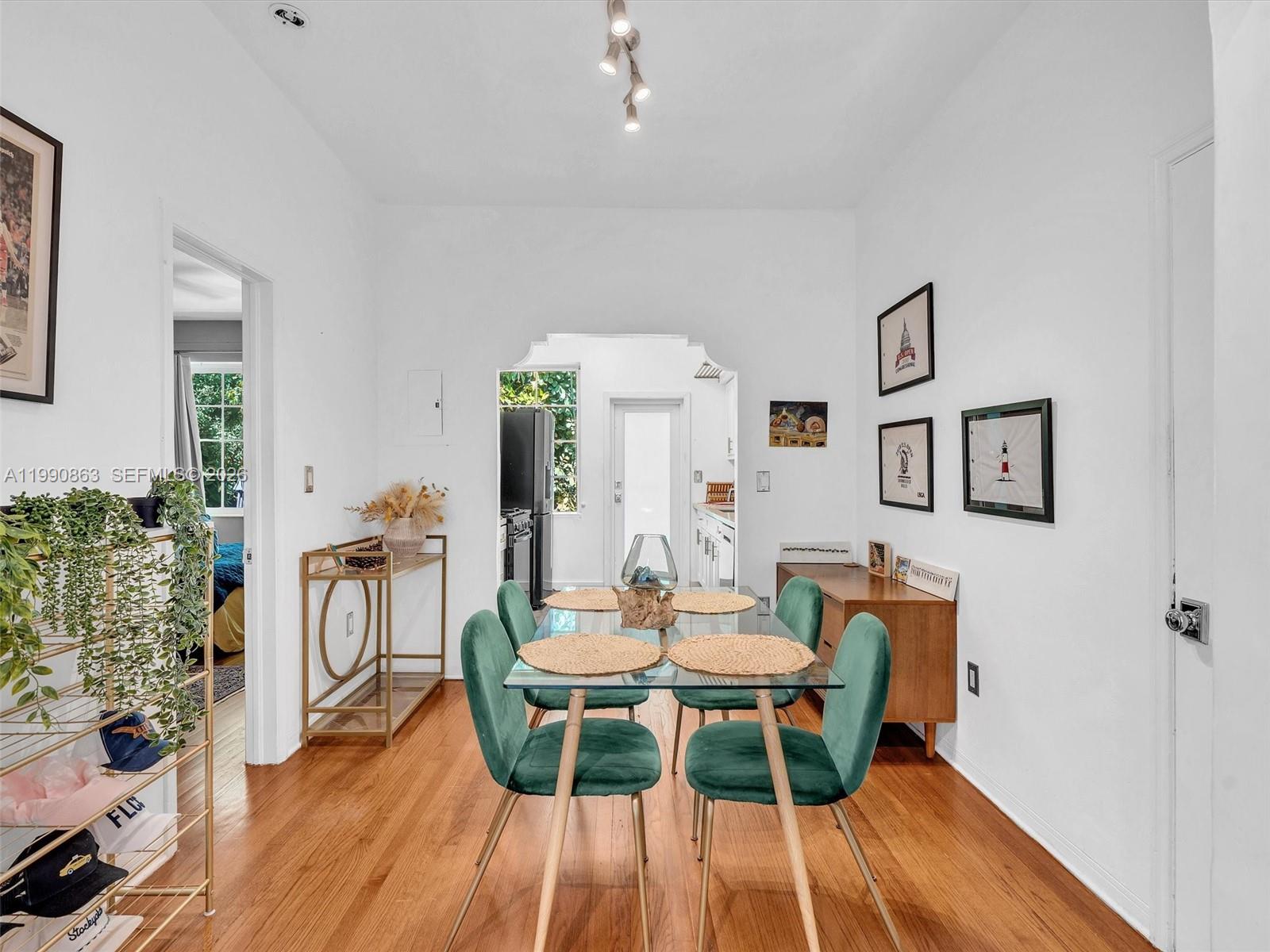 NINE TEN CONDO - Residential