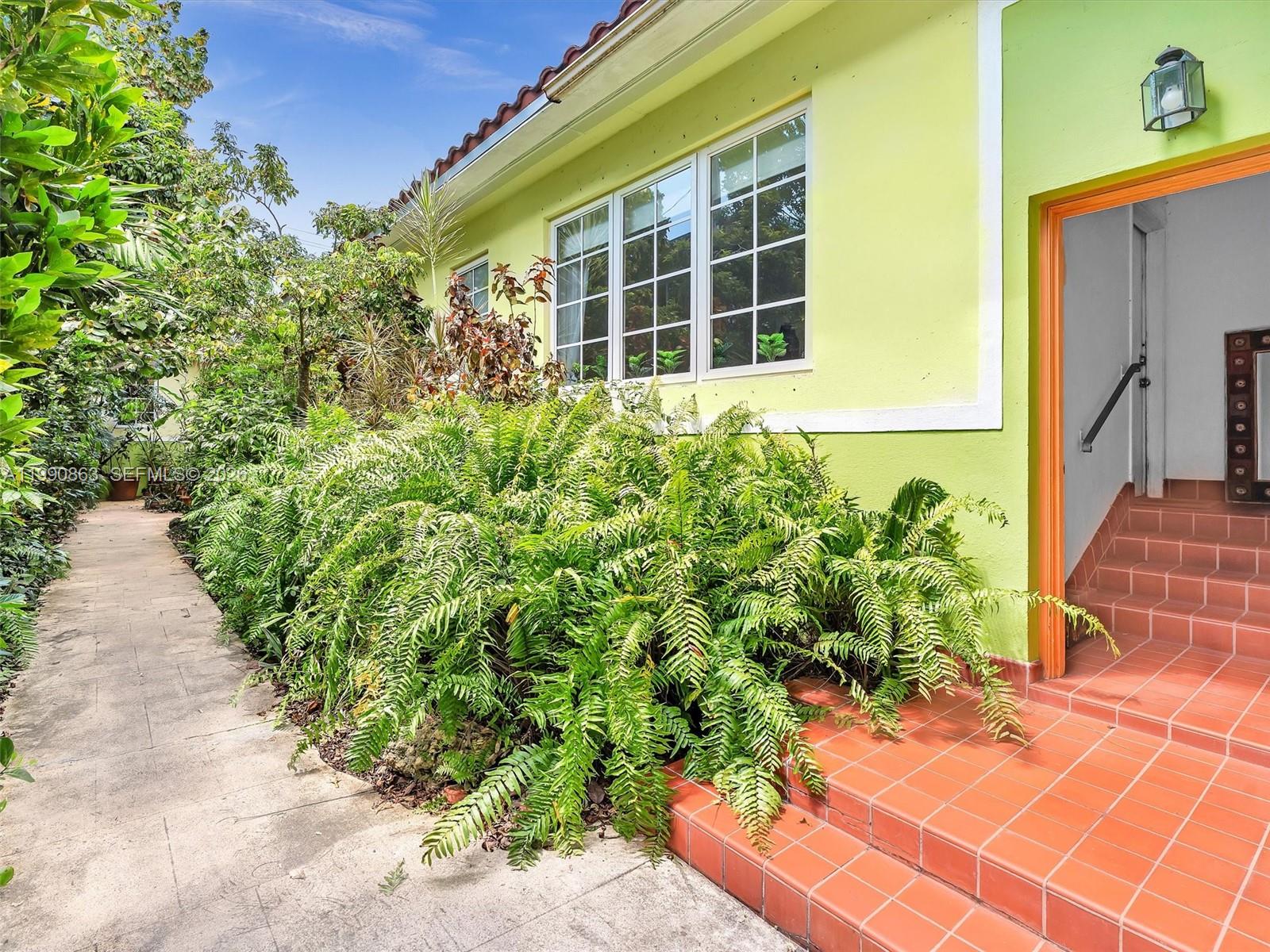 NINE TEN CONDO - Residential