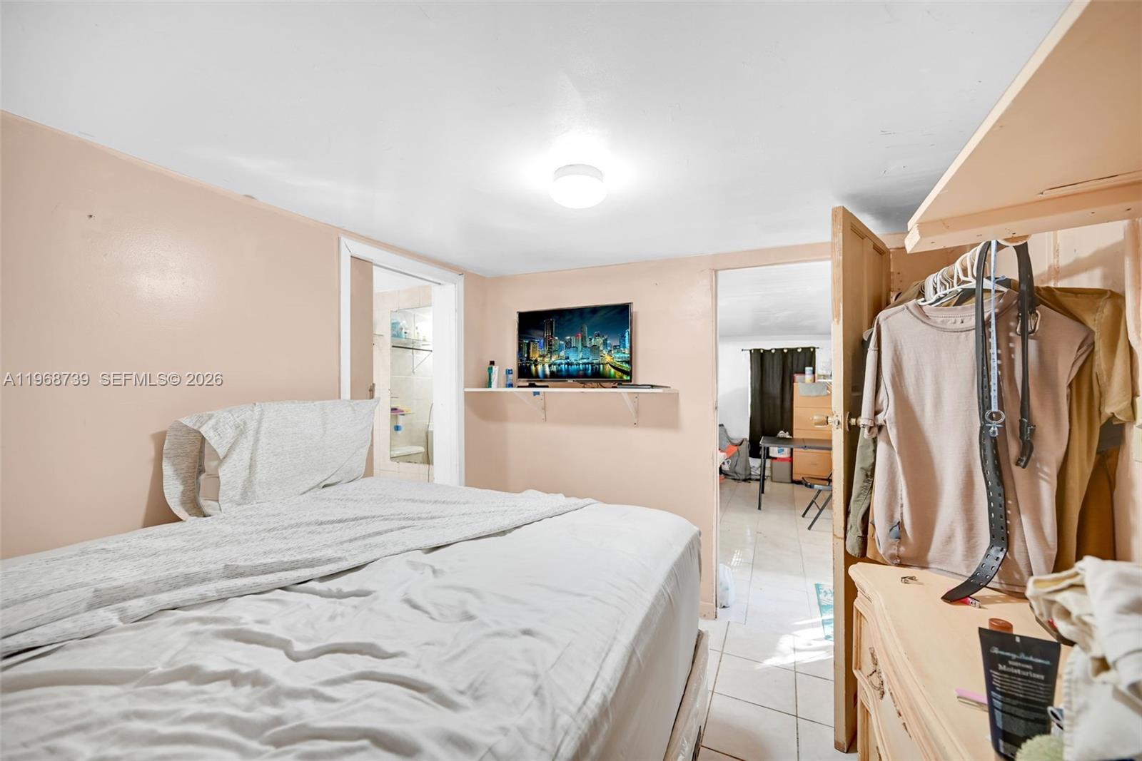 RIVERSIDE FARMS - Residential Income