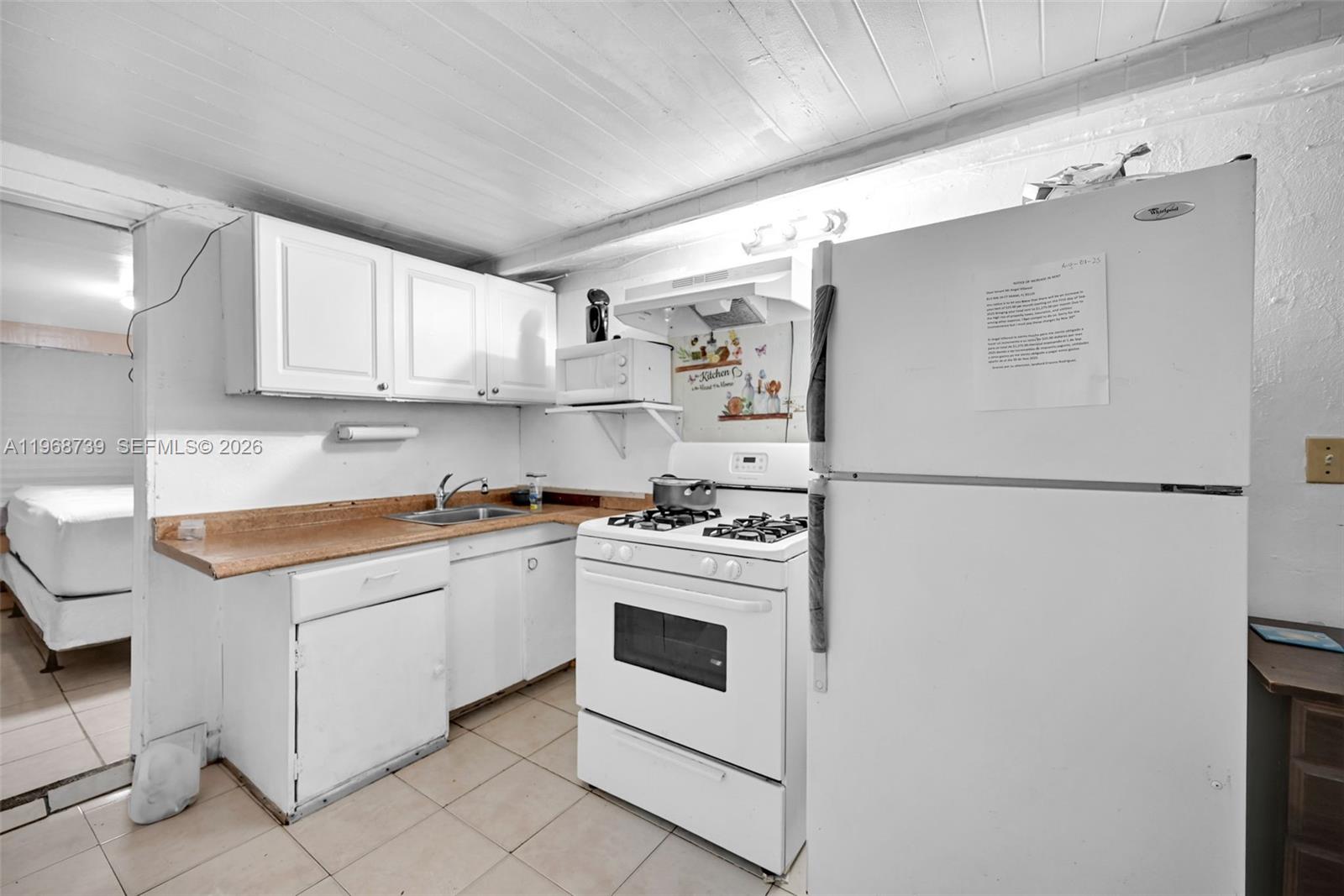 RIVERSIDE FARMS - Residential Income