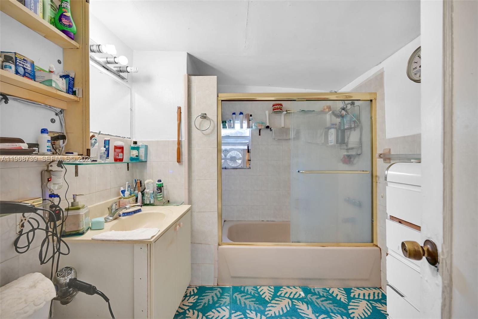 RIVERSIDE FARMS - Residential Income