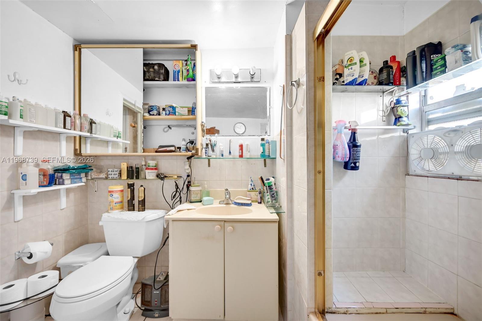 RIVERSIDE FARMS - Residential Income