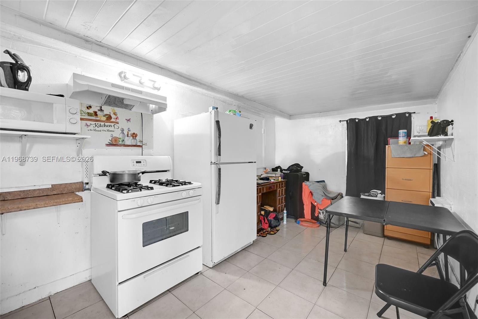 RIVERSIDE FARMS - Residential Income