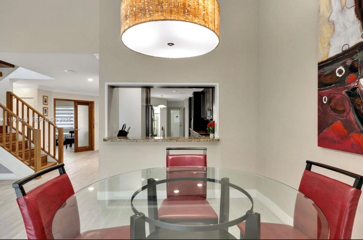 DORAL WOODS - Residential