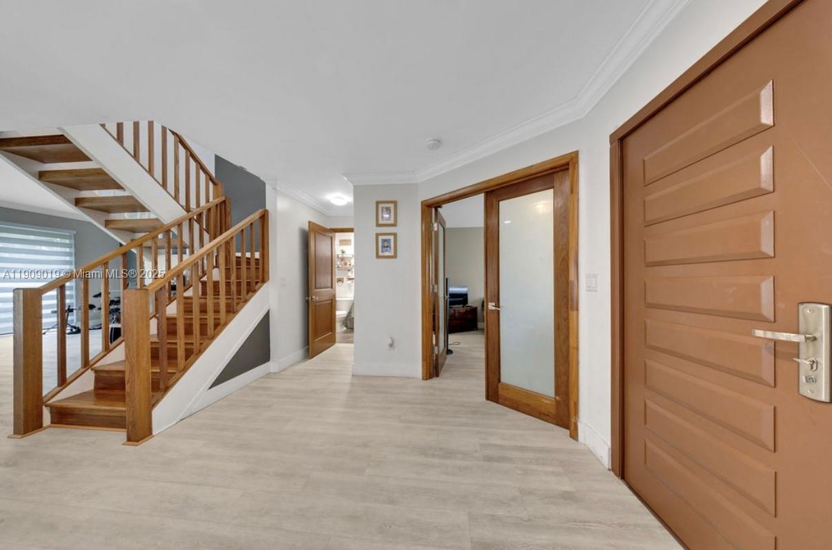 DORAL WOODS - Residential