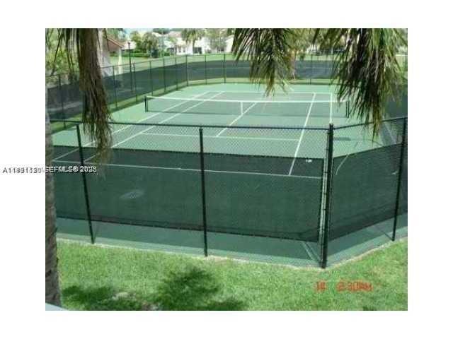 CORAL KEY CONDO - Residential