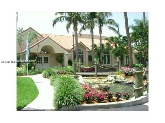 CORAL KEY CONDO - Residential