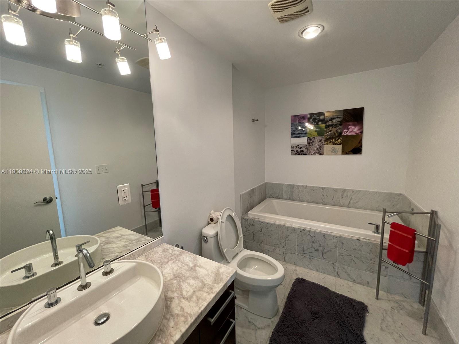 VIZCAYNE - Residential Lease