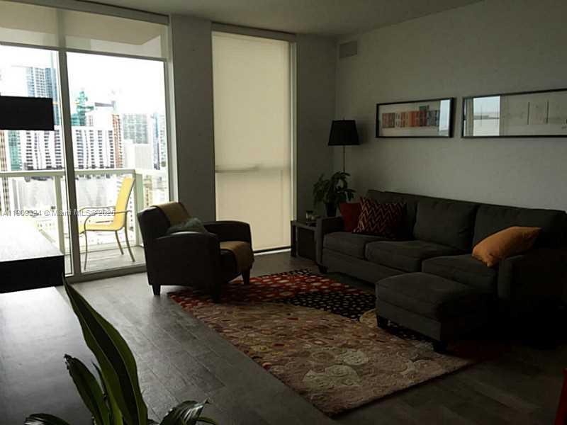 VIZCAYNE - Residential Lease