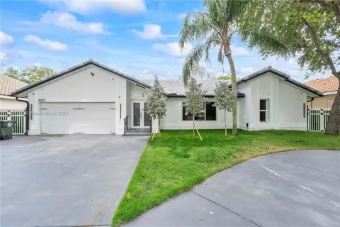 MLS: A11788510