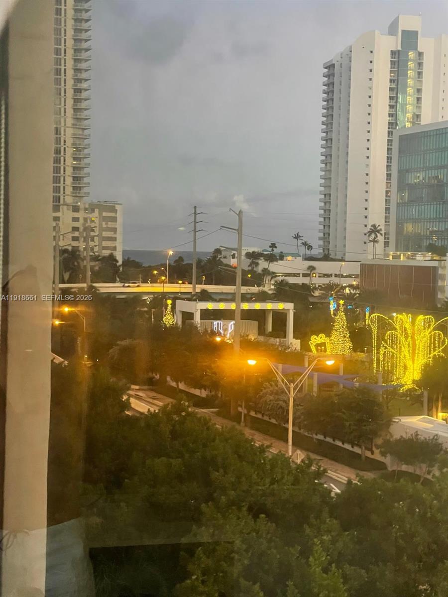 PLAZA OF AMERICAS CONDO P - Residential