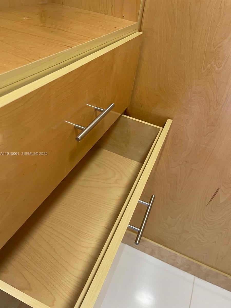 PLAZA OF AMERICAS CONDO P - Residential