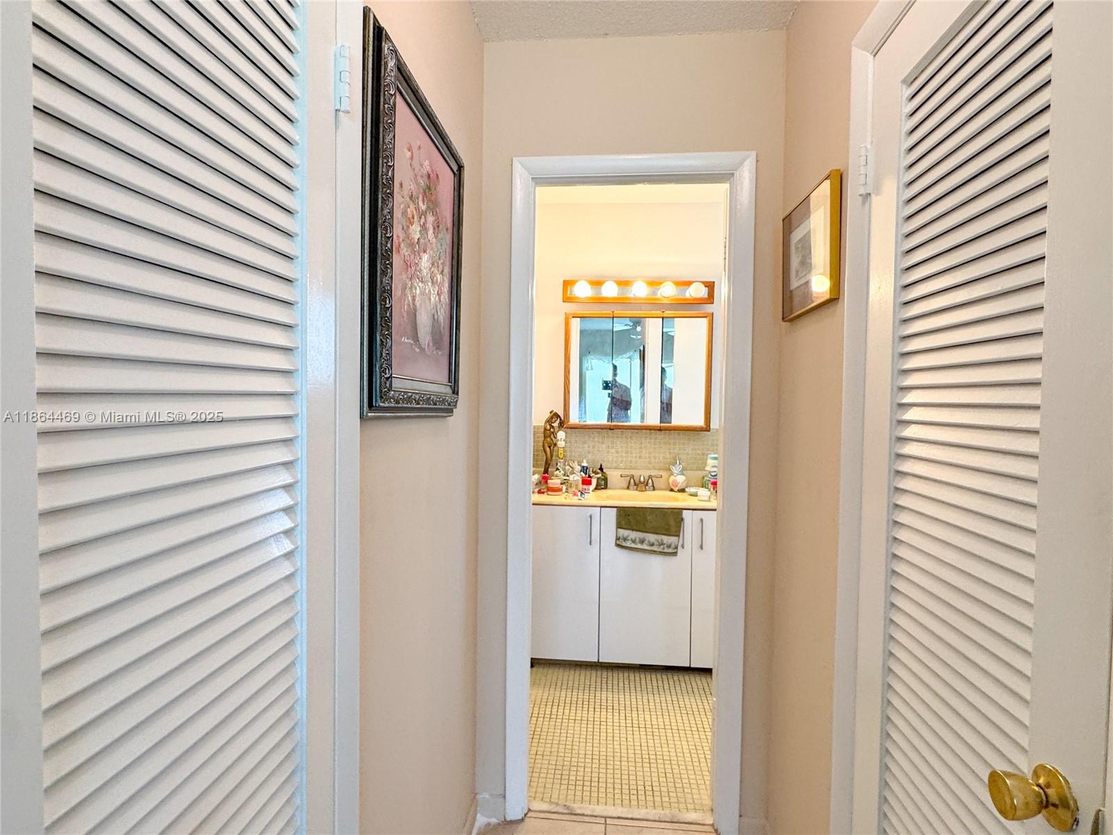 Sheridan Lakes Condo Apts - Residential