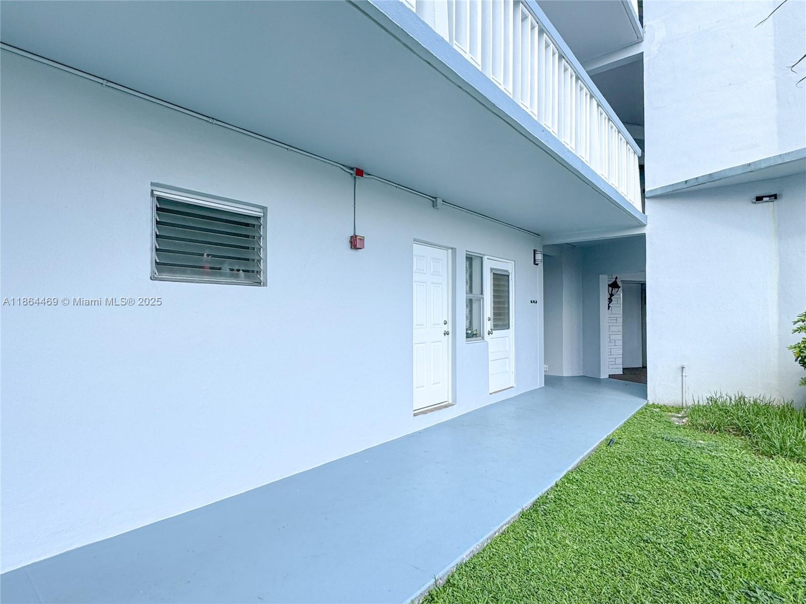 Sheridan Lakes Condo Apts - Residential