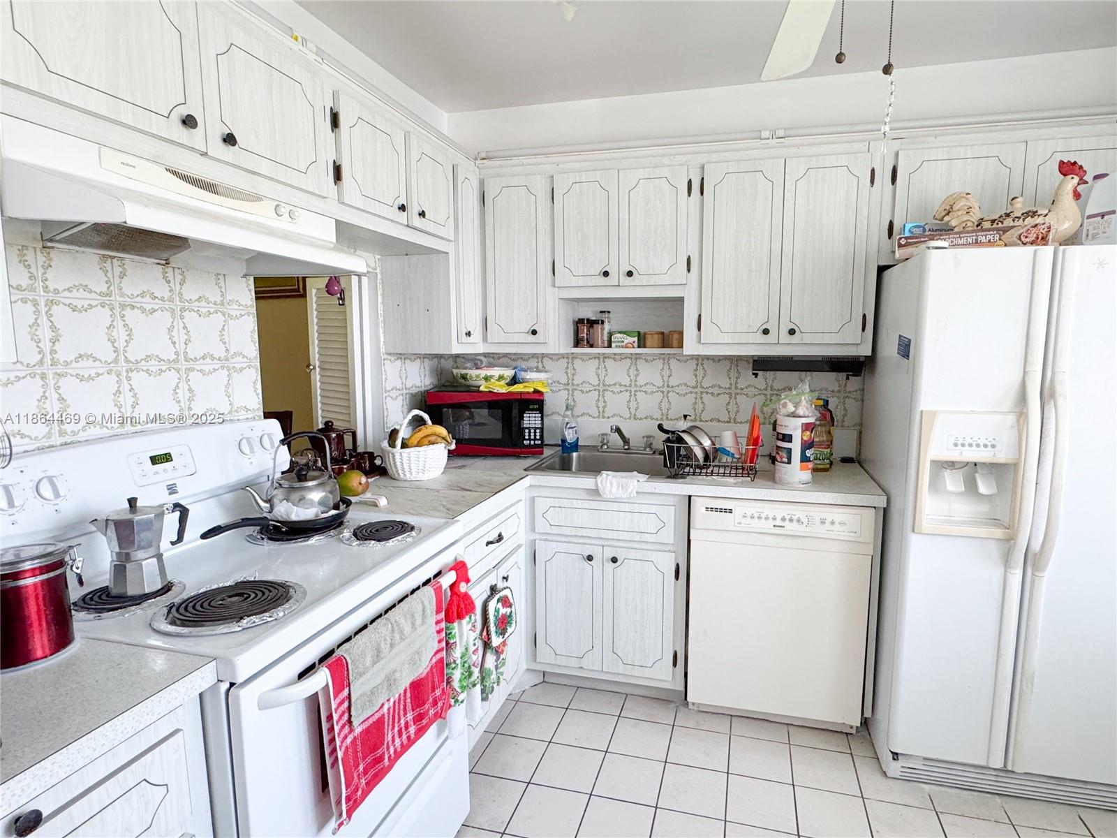 Sheridan Lakes Condo Apts - Residential