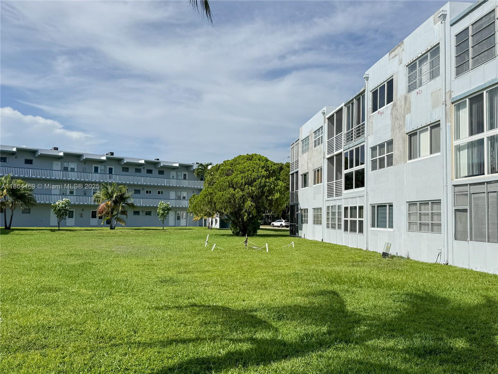 Sheridan Lakes Condo Apts - Residential