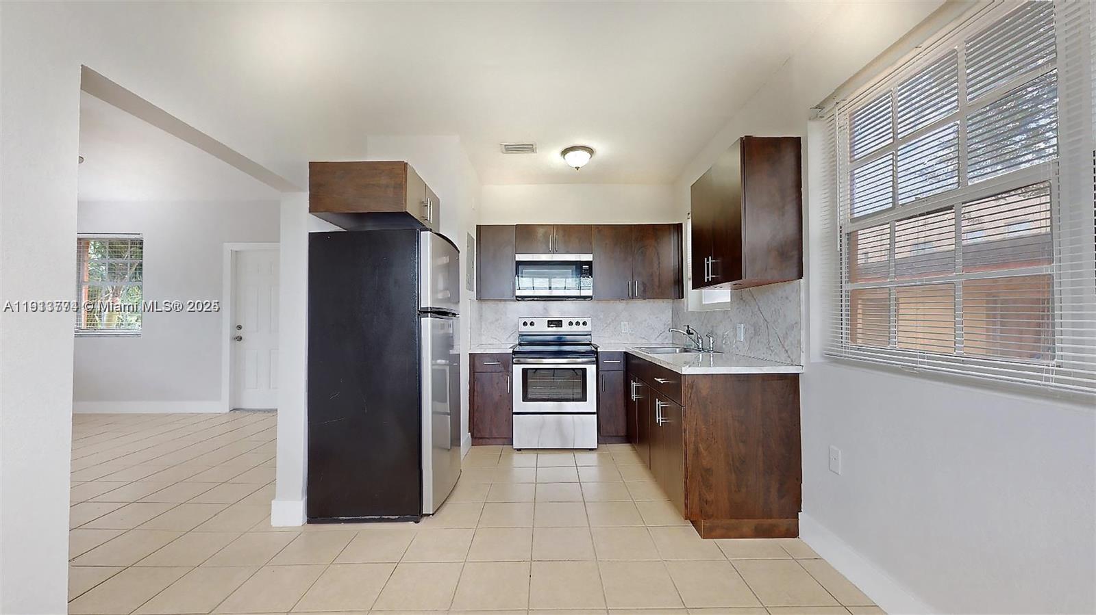 IDLEWILD PARK - Residential Lease