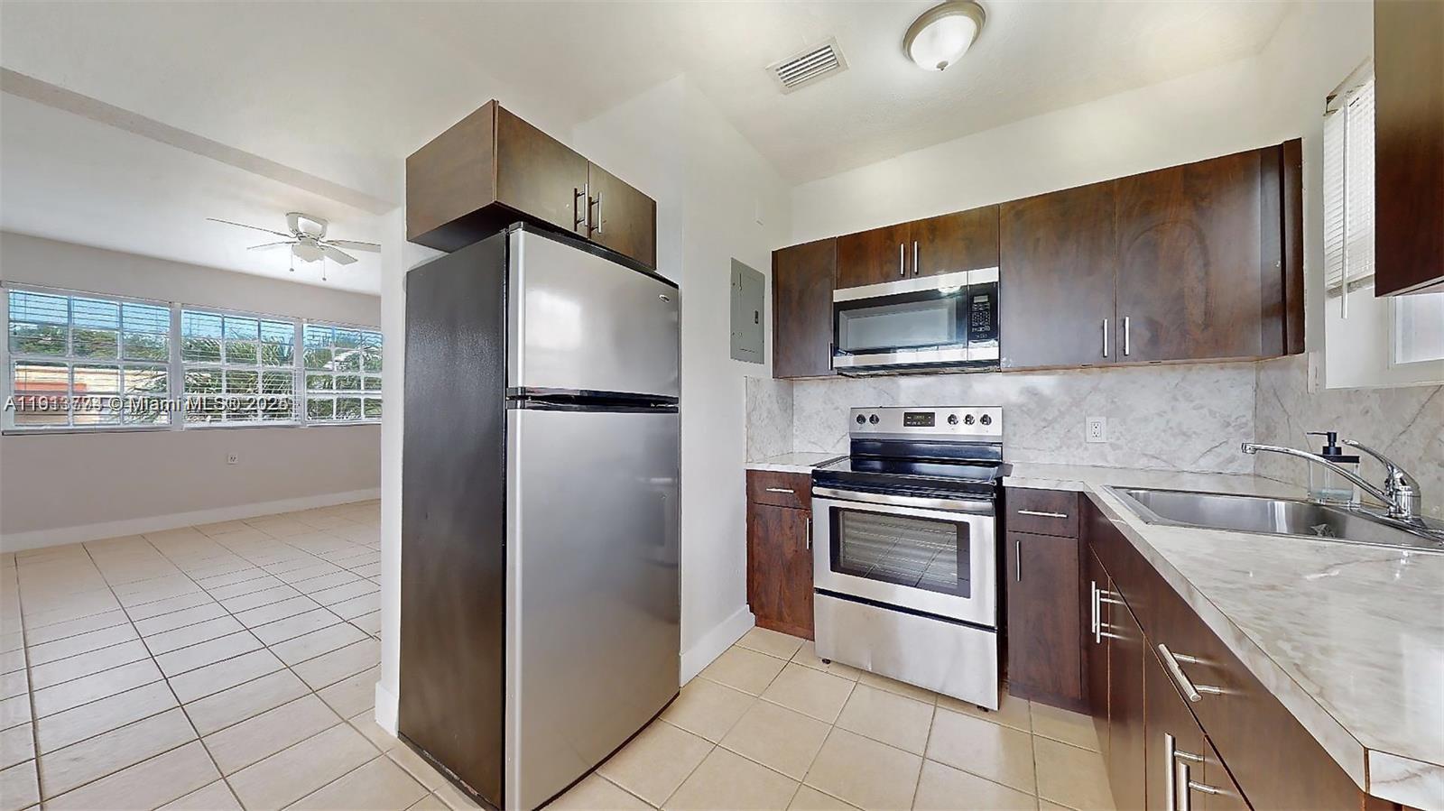 IDLEWILD PARK - Residential Lease