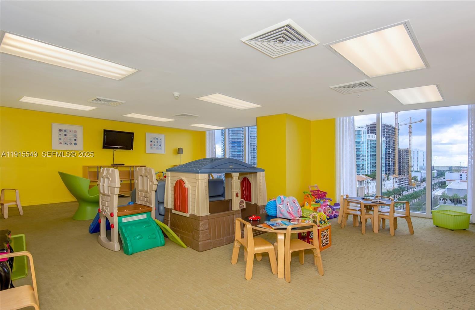 LA PERLA CONDO - Residential