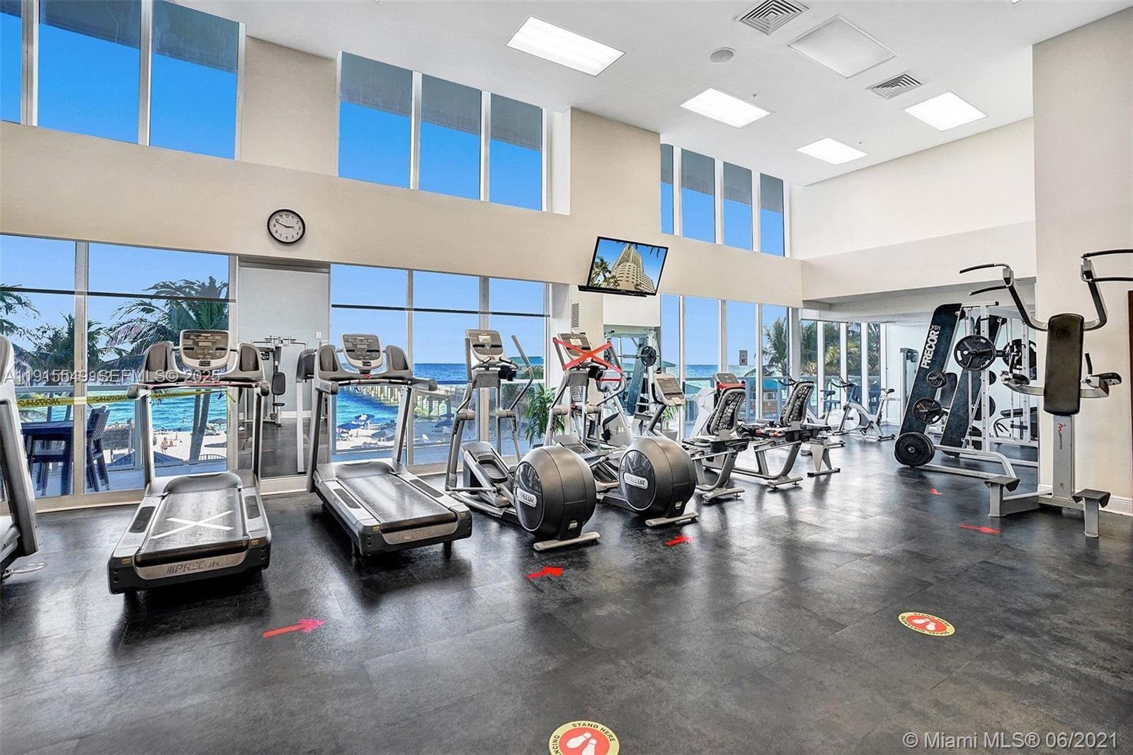 LA PERLA CONDO - Residential