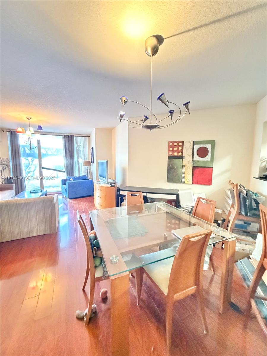 LA PERLA CONDO - Residential