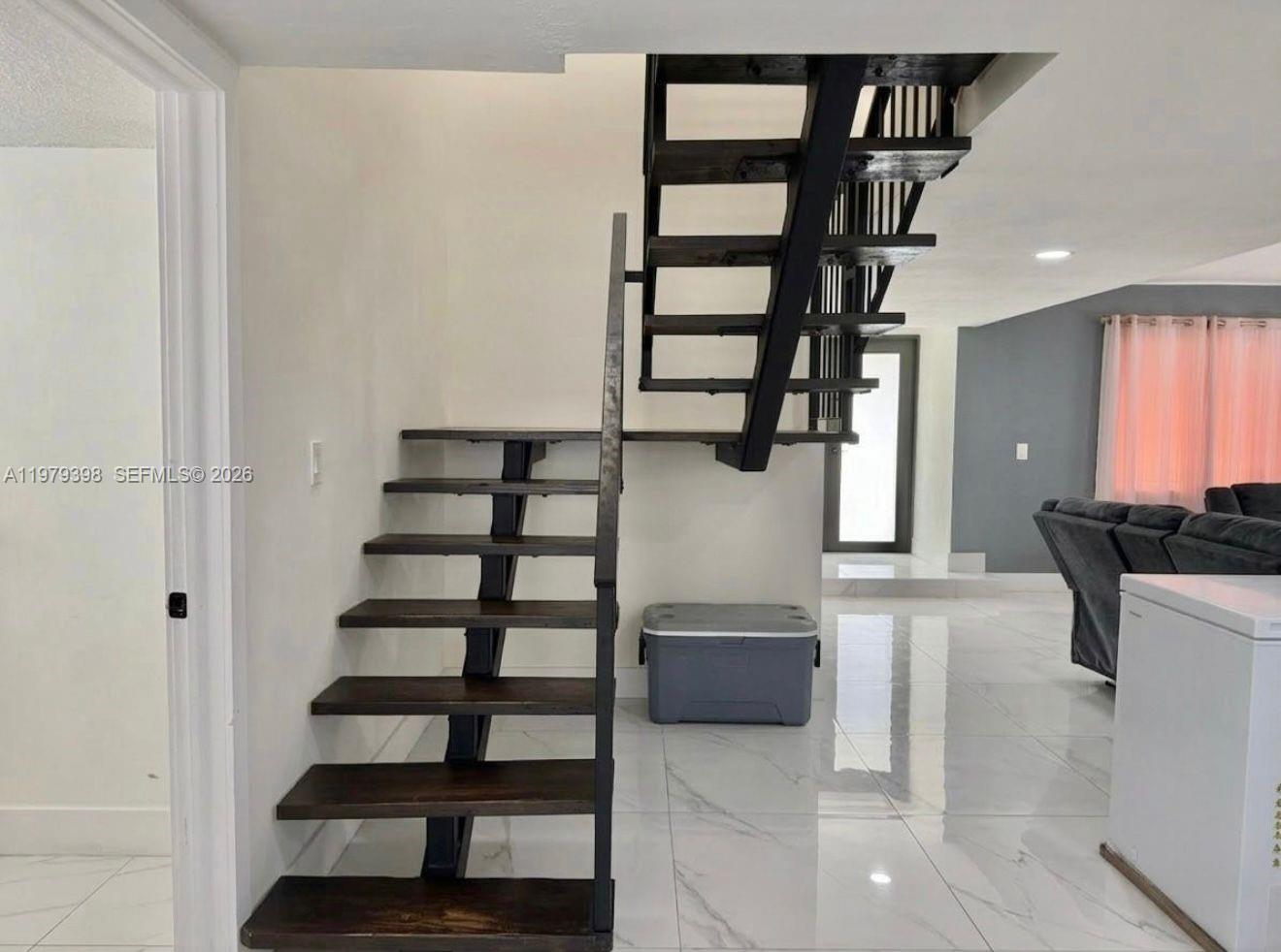 THE MIRAC SUB - Residential