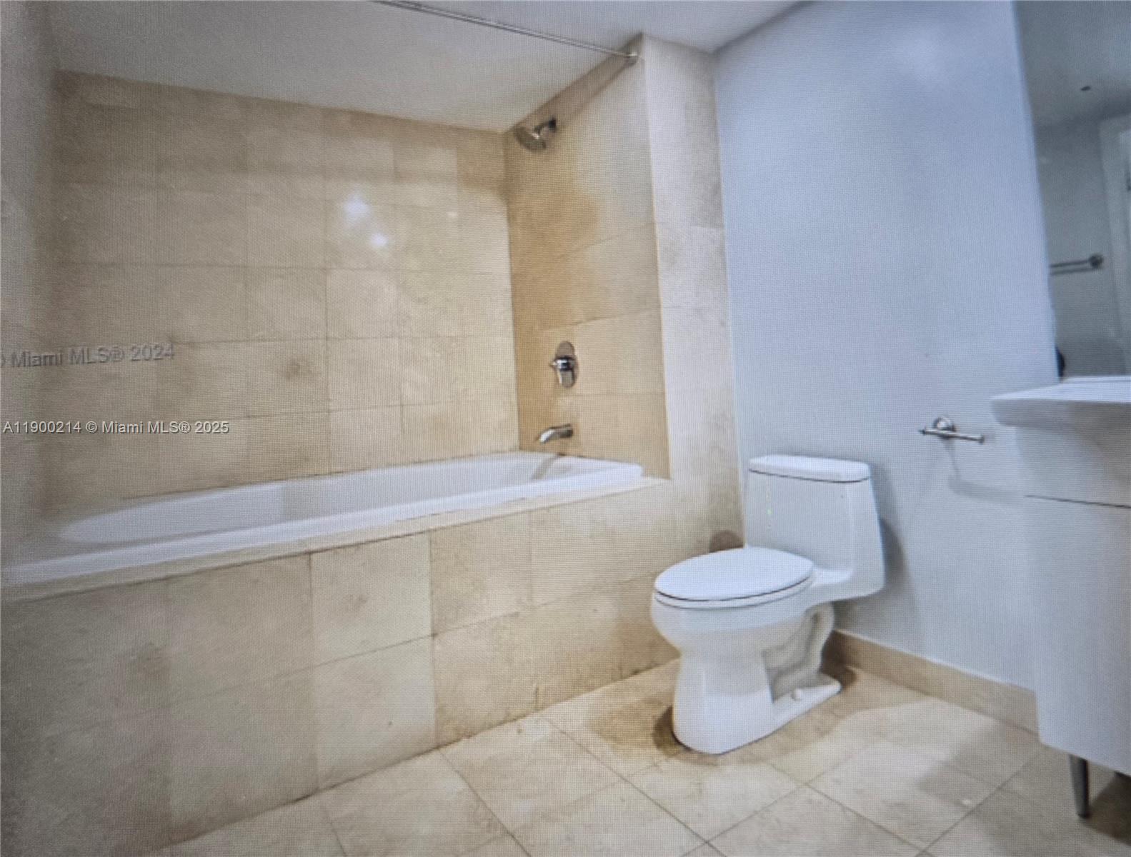 BEACH CLUB THREE CONDO - Residential Lease