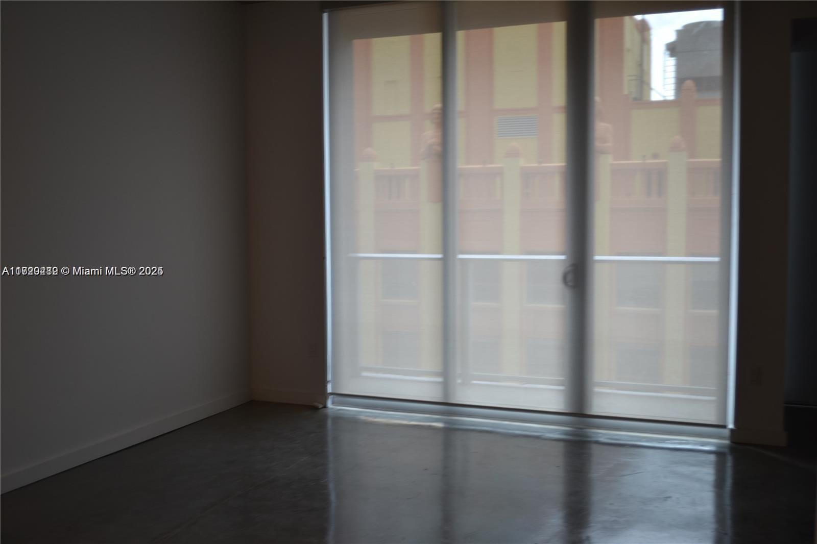 CENTRO CONDO - Residential