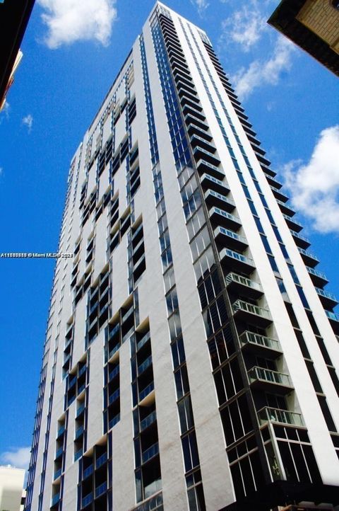 151 SE 1st St 1207 Miami FL 33131