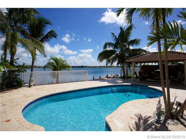 TWIN LAKE SHORES EAST - Residential Lease